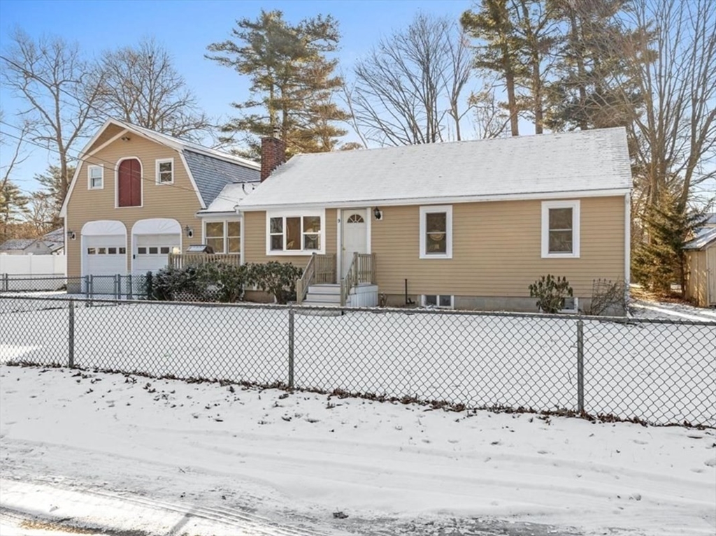 9 Cynthia Ave