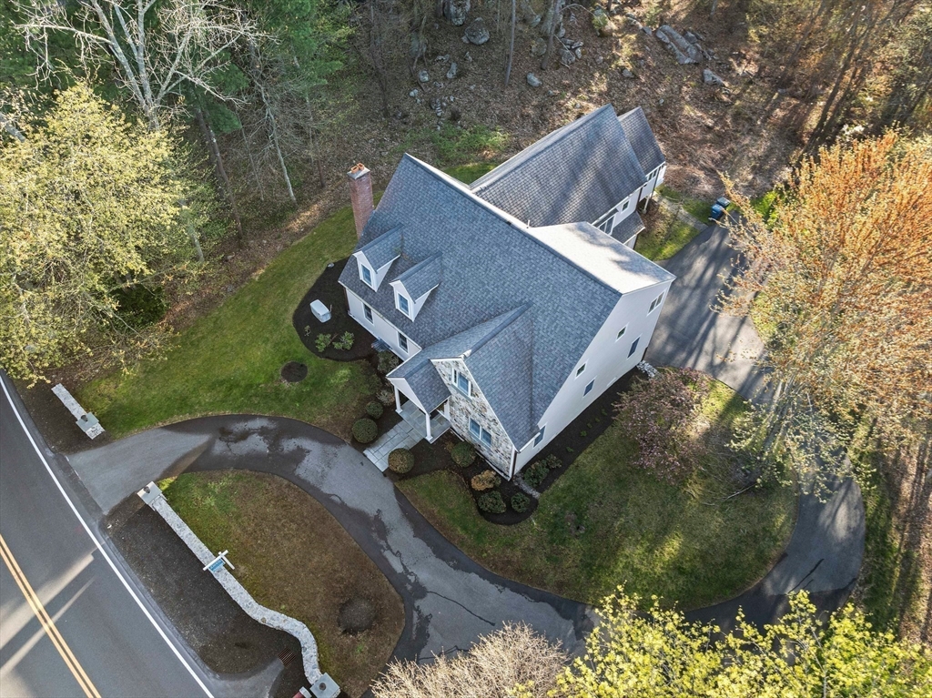 307 York St