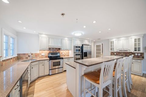 307 York St Canton MA 02021