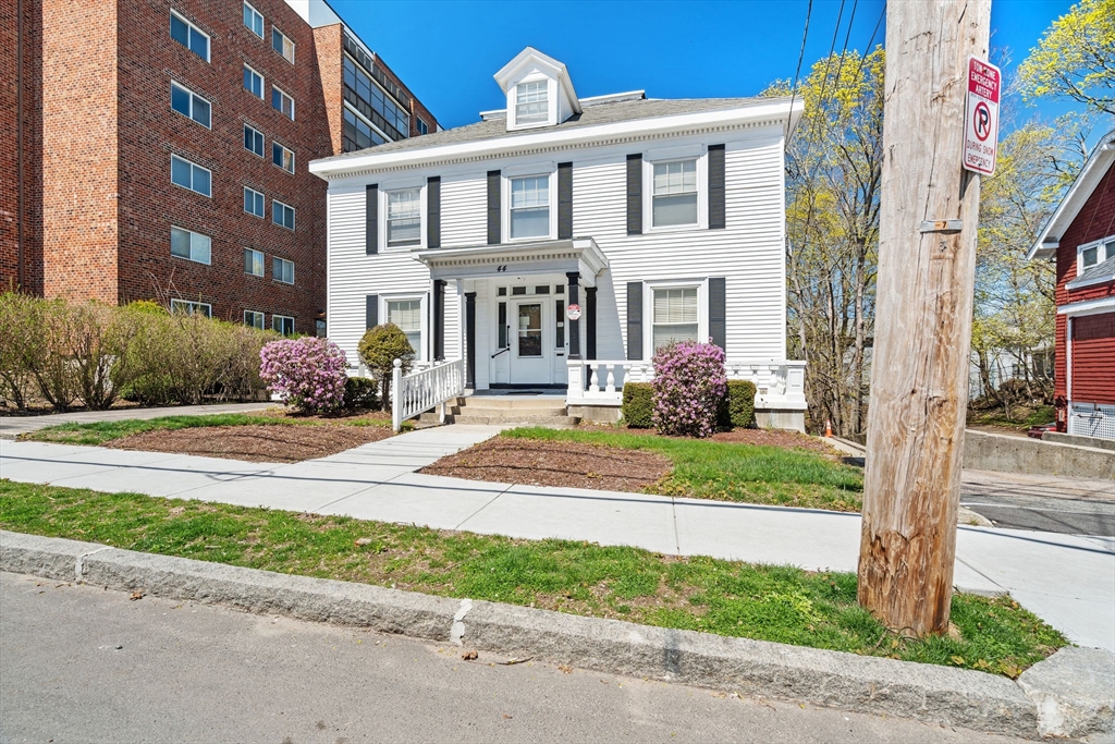 44 Greenleaf St