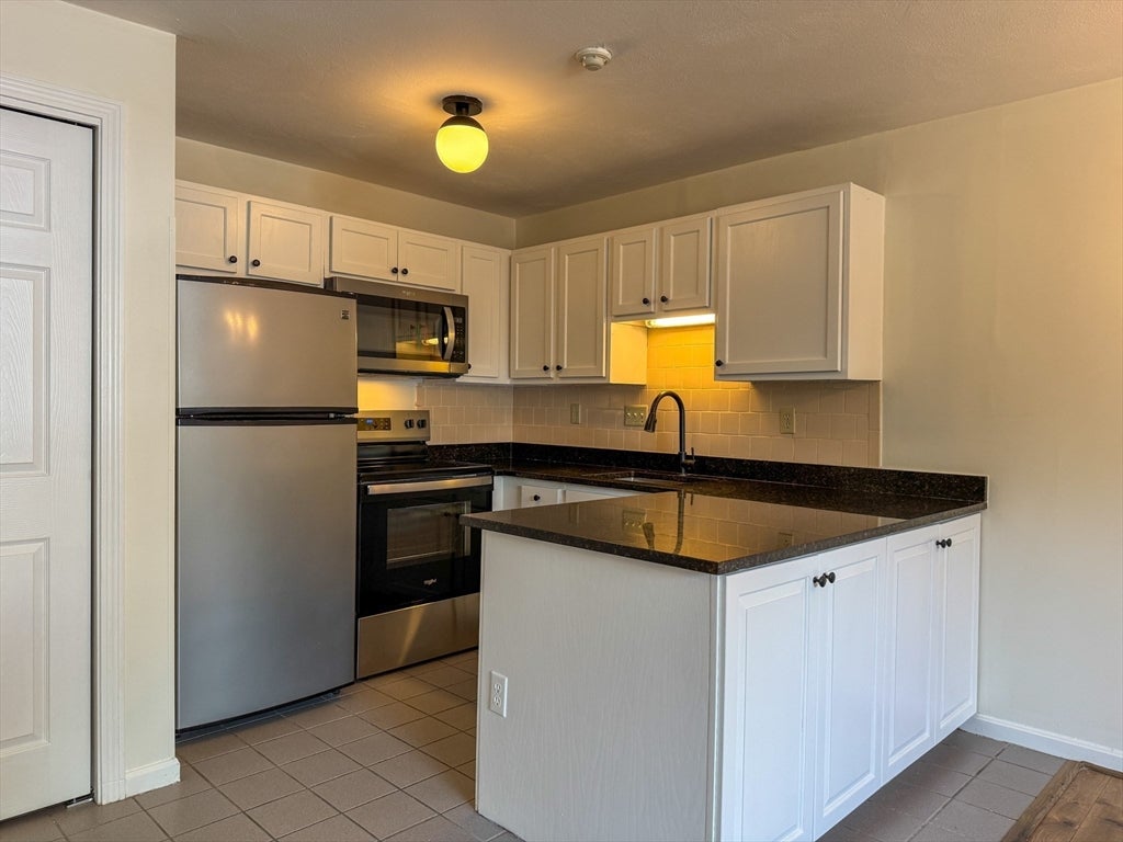 212 Fisher St #A7, North Attleboro, MA Photo #9