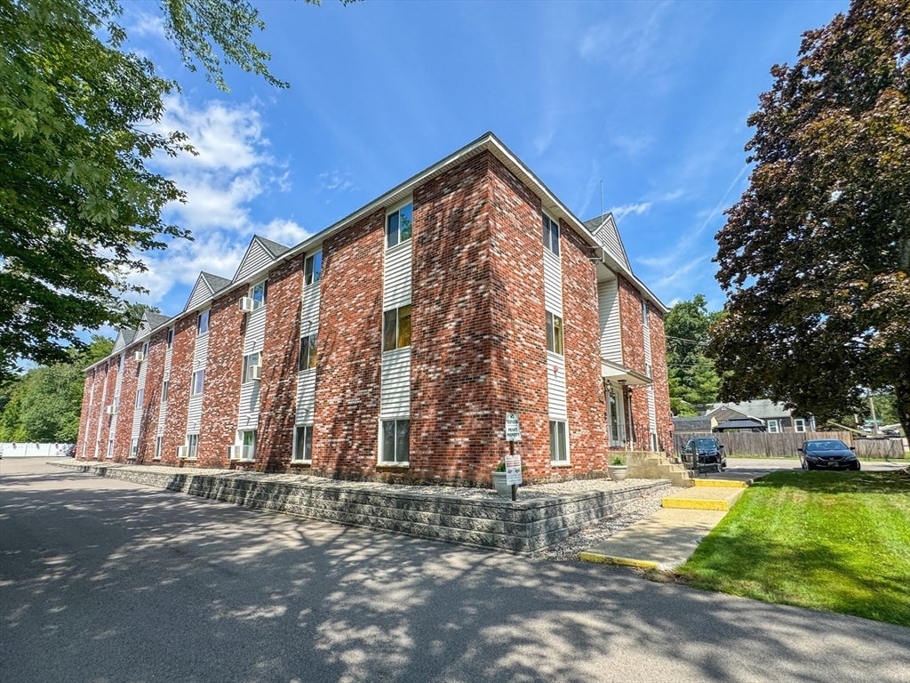 212 Fisher St #A7, North Attleboro, MA Photo #30