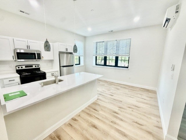 455 Massachusetts Ave #207, Arlington, MA Photo #3