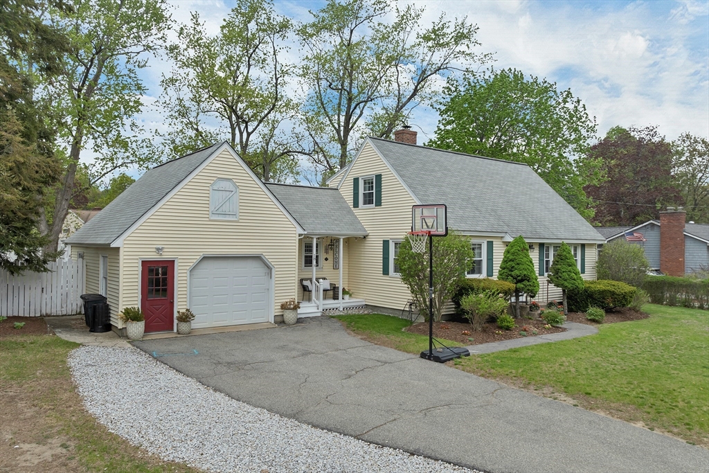 18 Buckman Drive