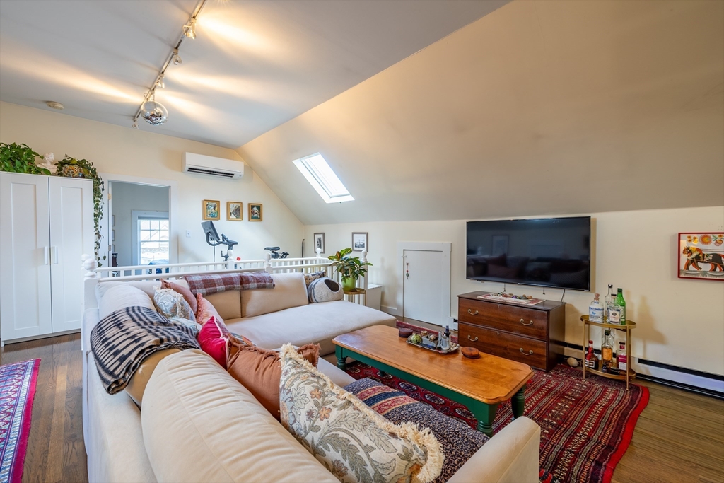 137 North St #3, Salem, MA Photo #4