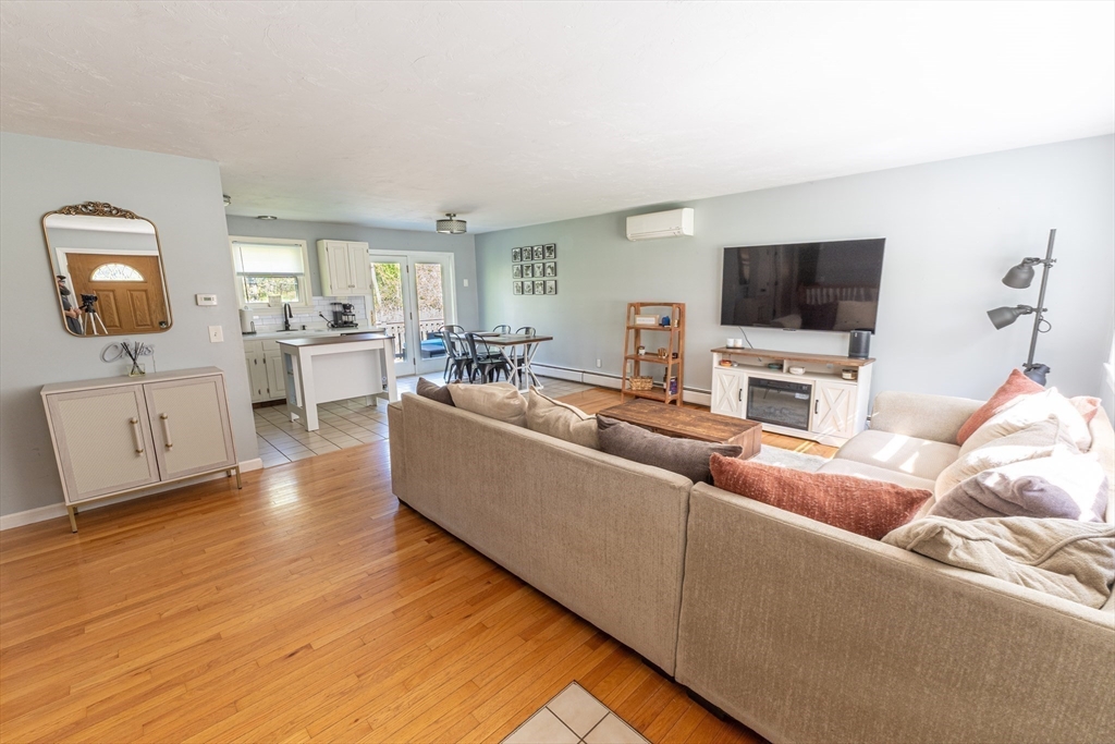 75 Fairview Park Rd, Sturbridge, MA Photo #9