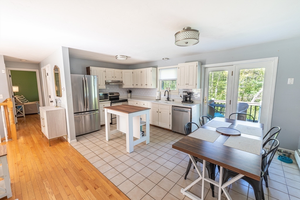 75 Fairview Park Rd, Sturbridge, MA Photo #5