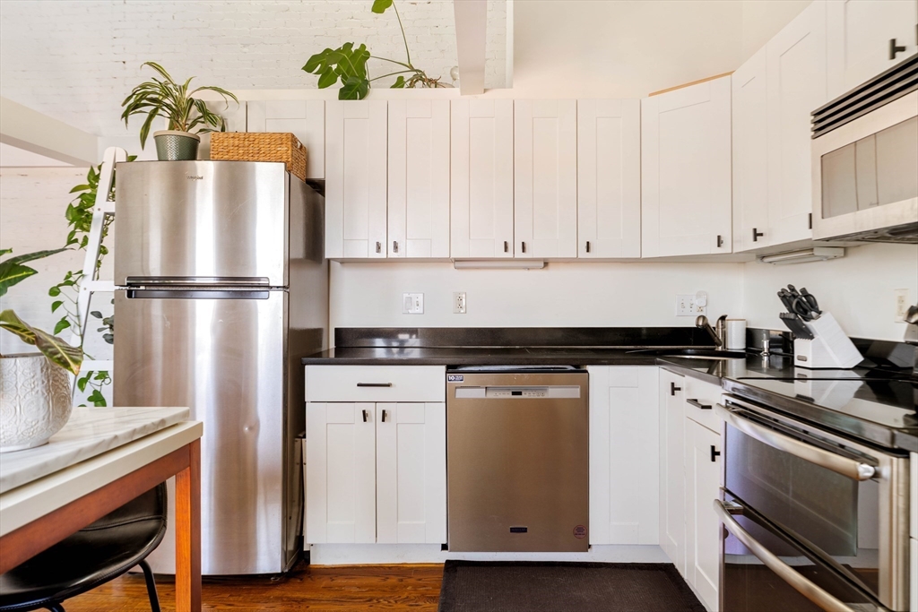 130 Massachusetts Ave 6