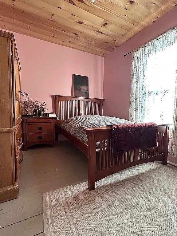 144 Seventh Street, Montague, MA, 144 Seventh Street, Montague, MA Photo #15
