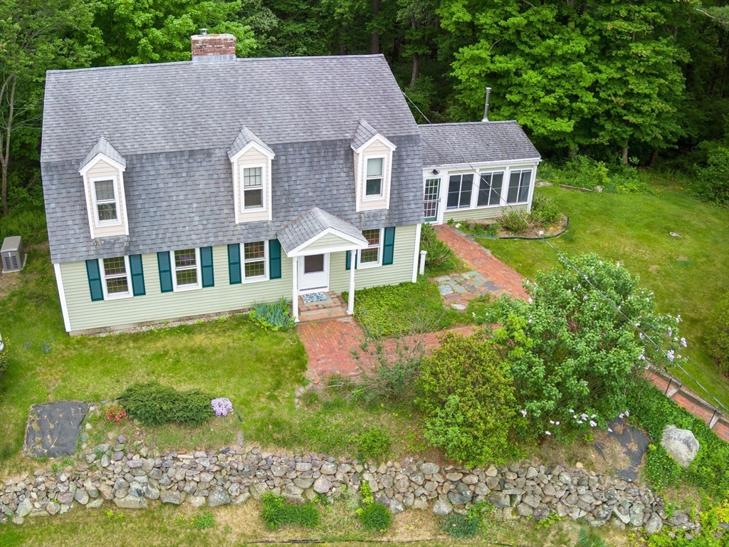 260 Crescent Street