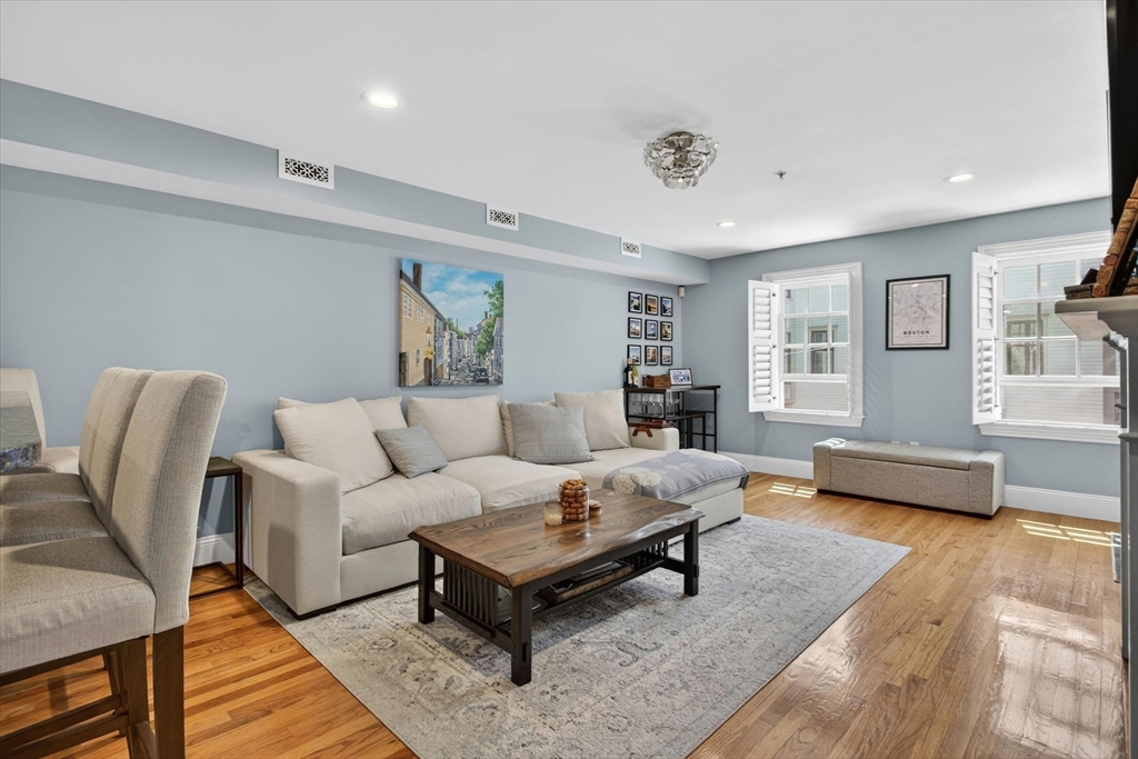 57 Bartlett Street 5