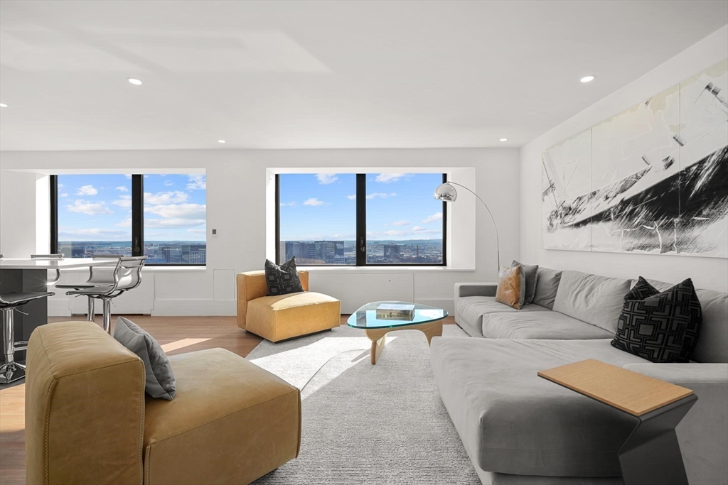 85 East India Row PHAB