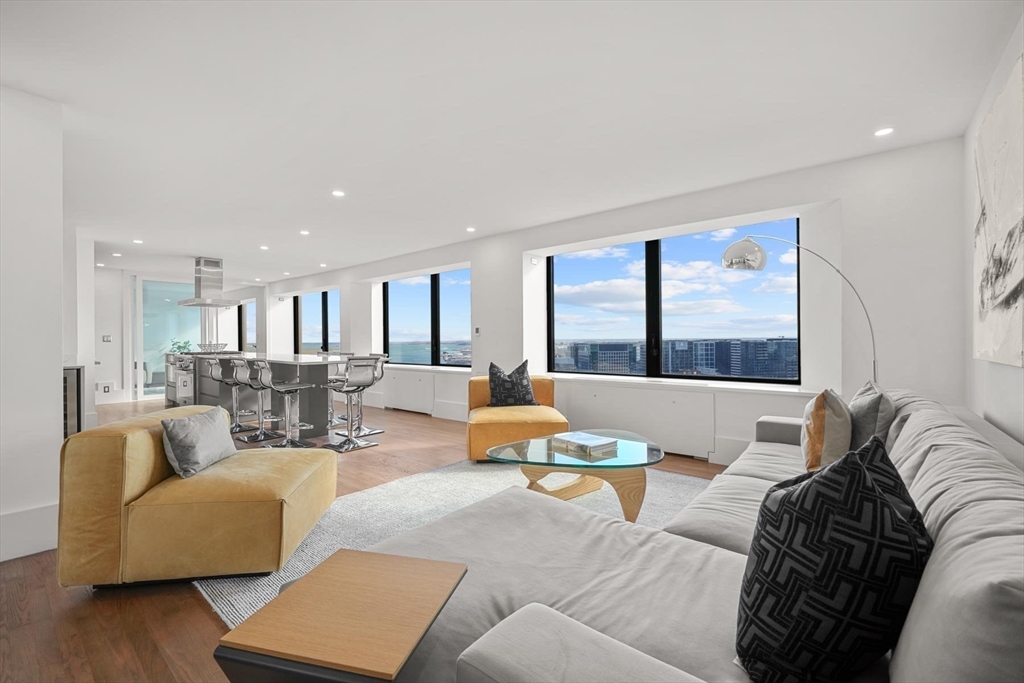 85 East India Row PHAB