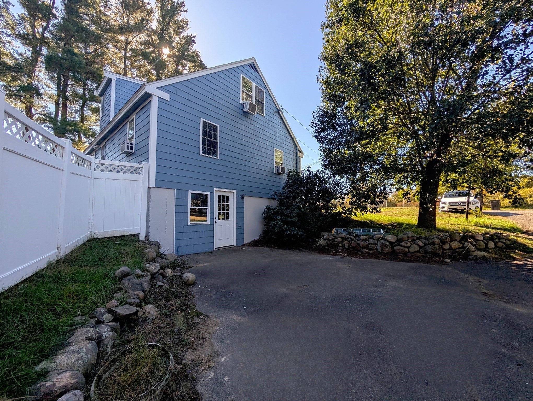 400 Main St
