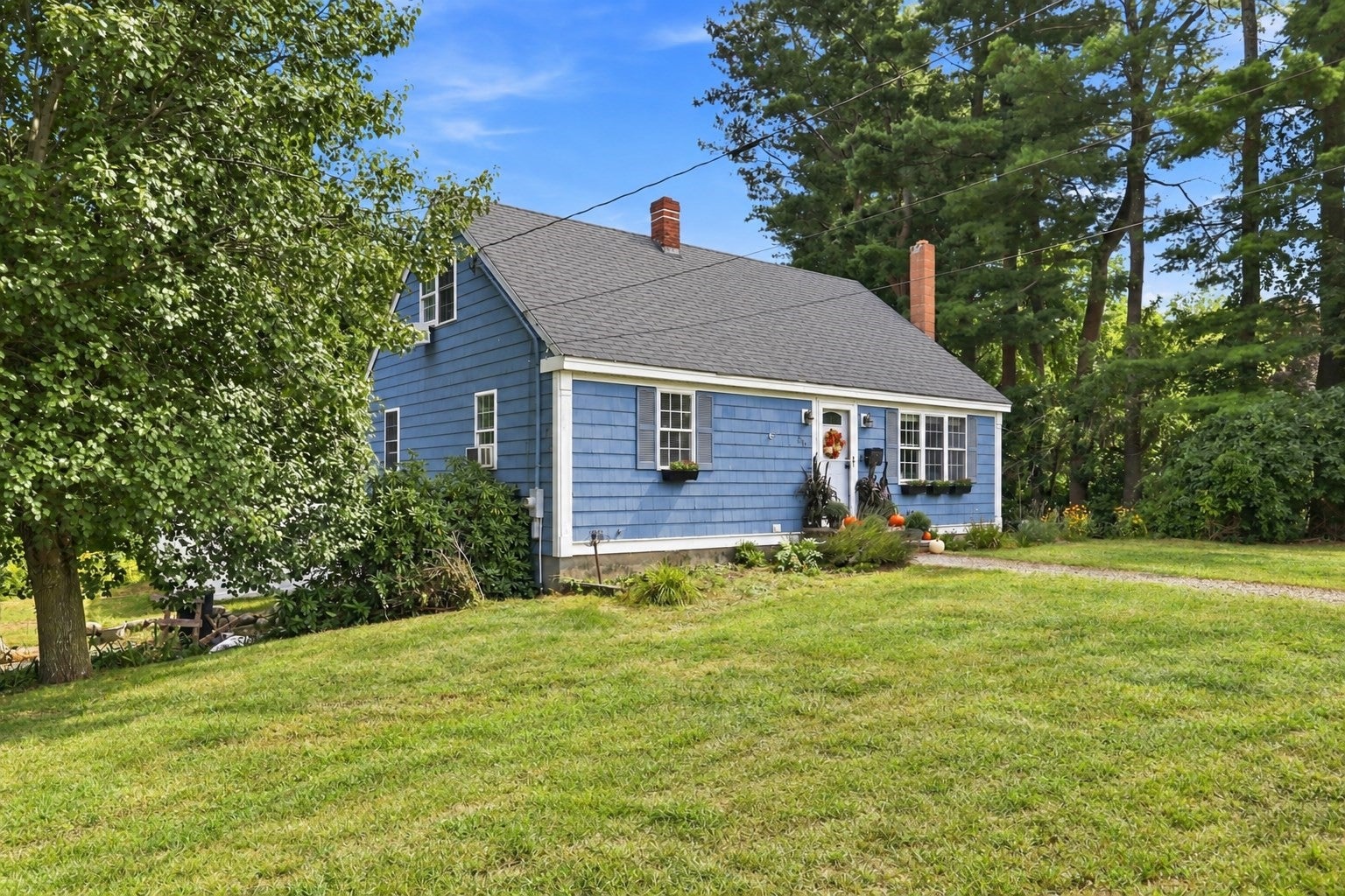 Photo of 400 Main St, Groveland, MA