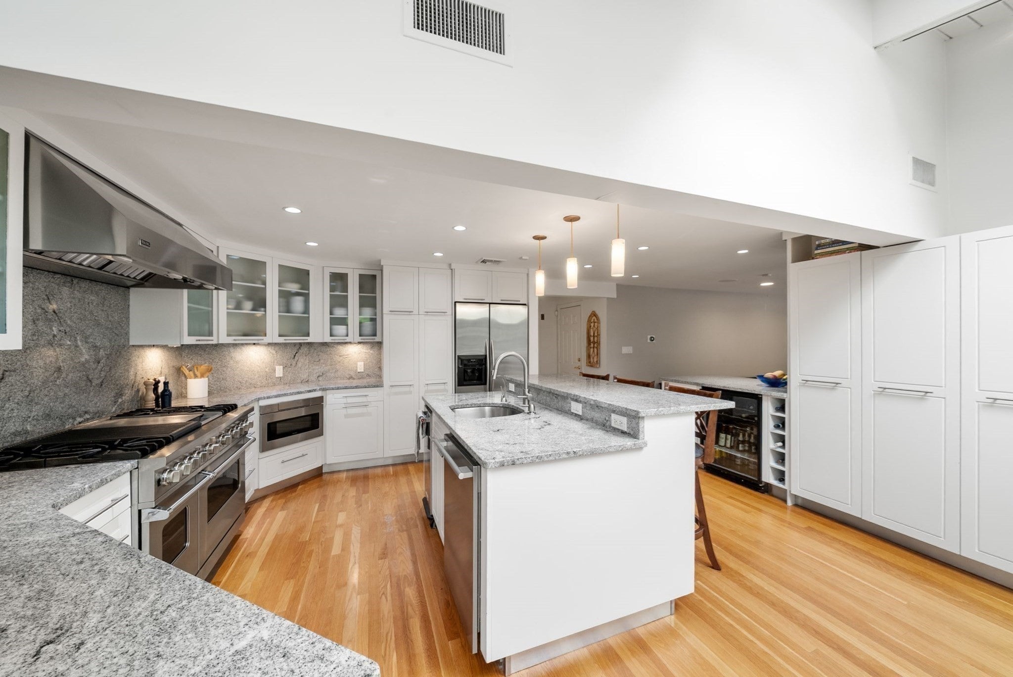 52 Damon Road, Needham, MA Photo #7