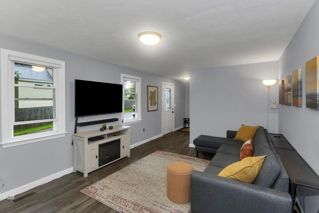 22 Porter St