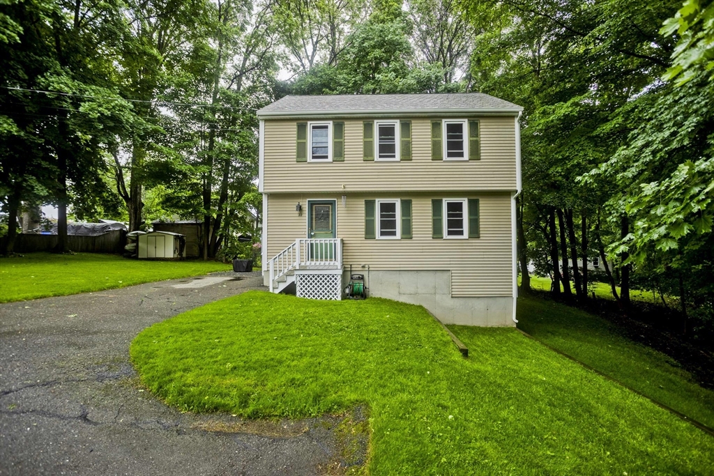 22 Porter St