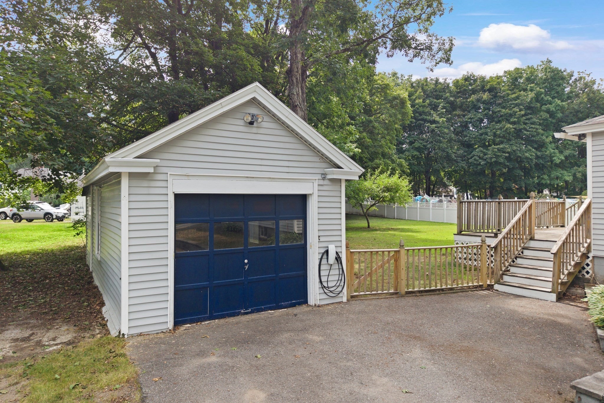 10 Pine St