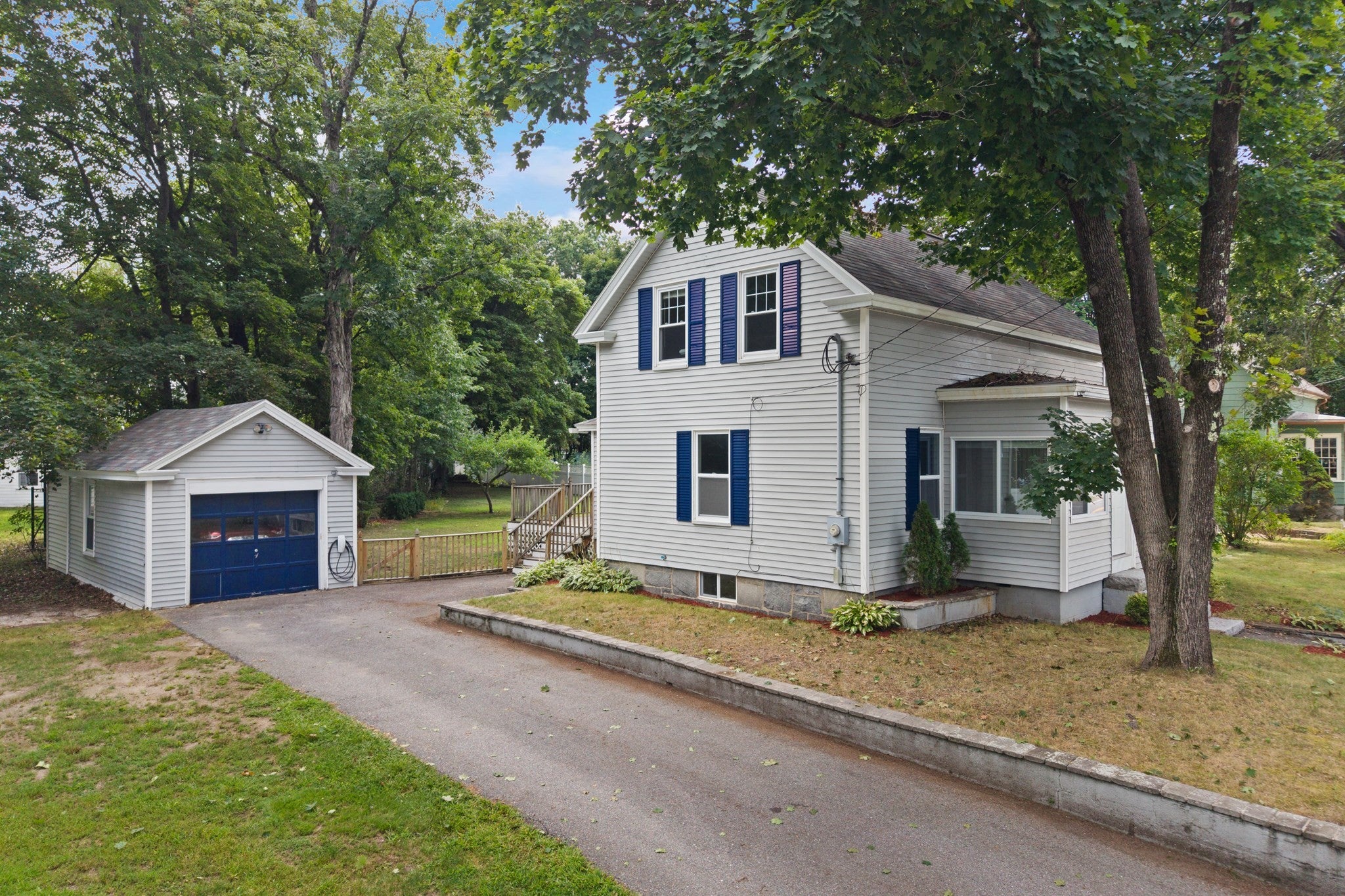 10 Pine St