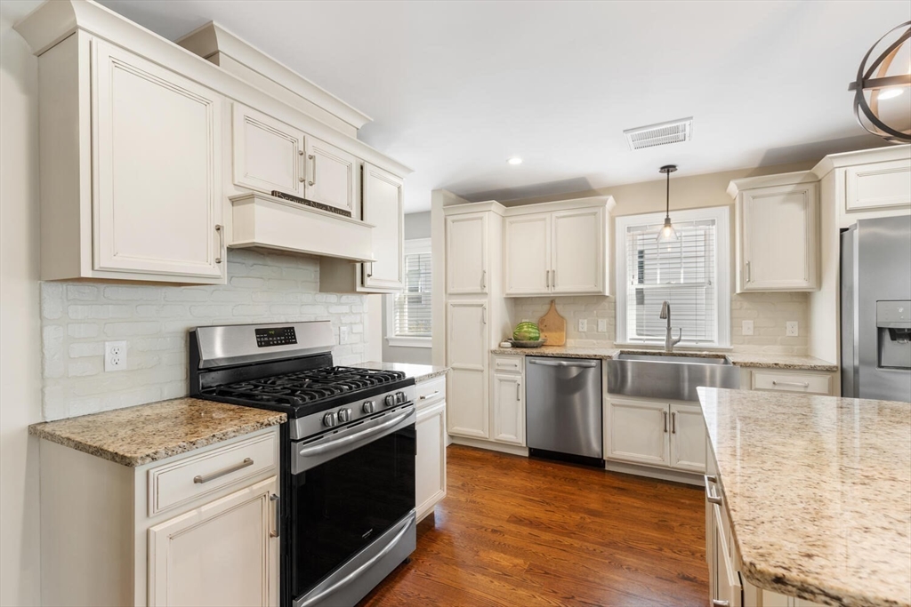 23 Locust St 2