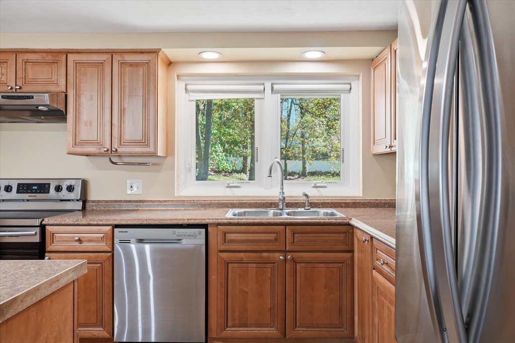 37 Princeton St, Danvers, MA Photo #15