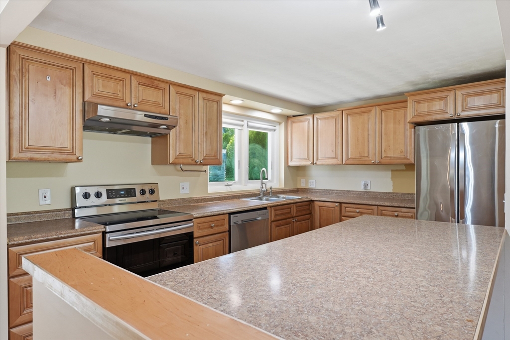 37 Princeton St, Danvers, MA Photo #12
