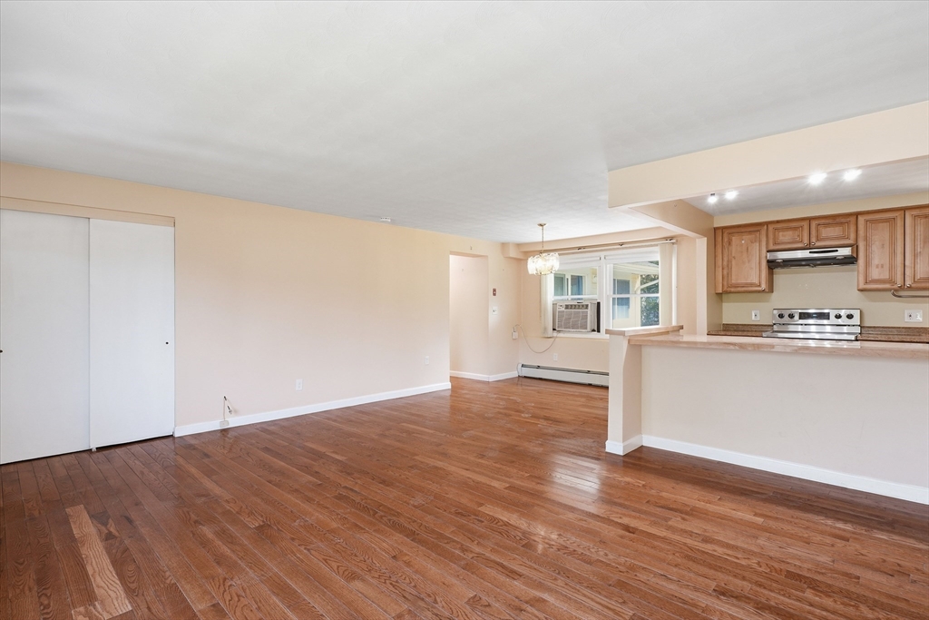 37 Princeton St, Danvers, MA Photo #8