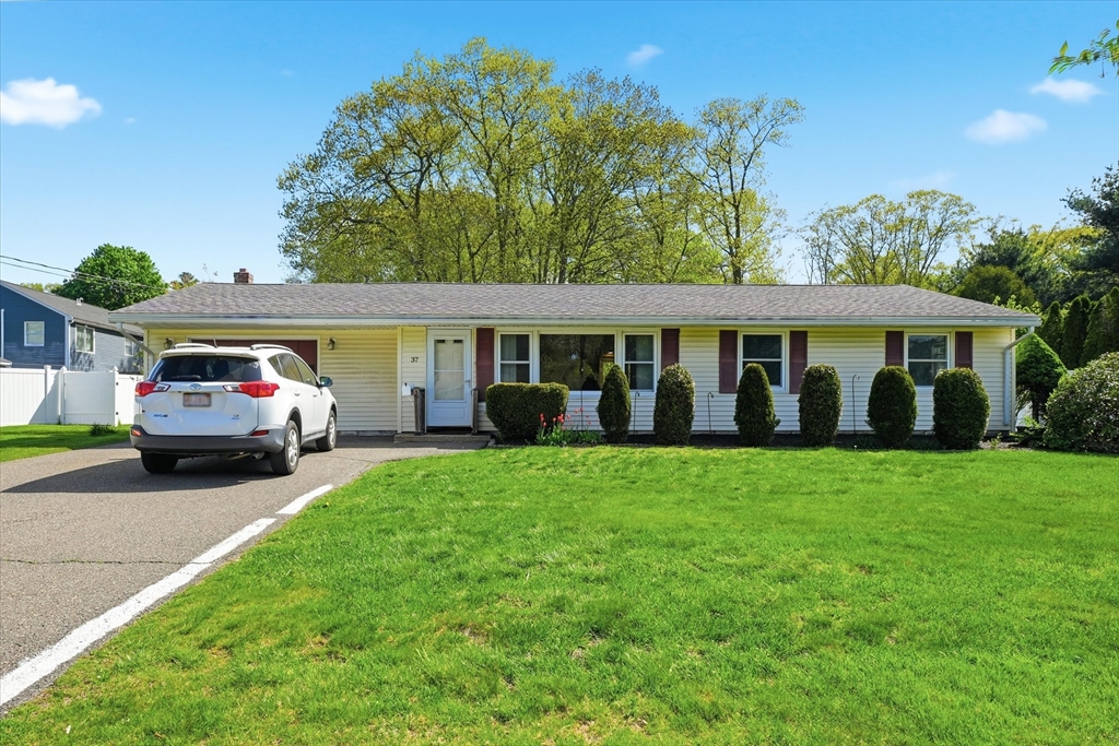 37 Princeton St, Danvers, MA Photo #3