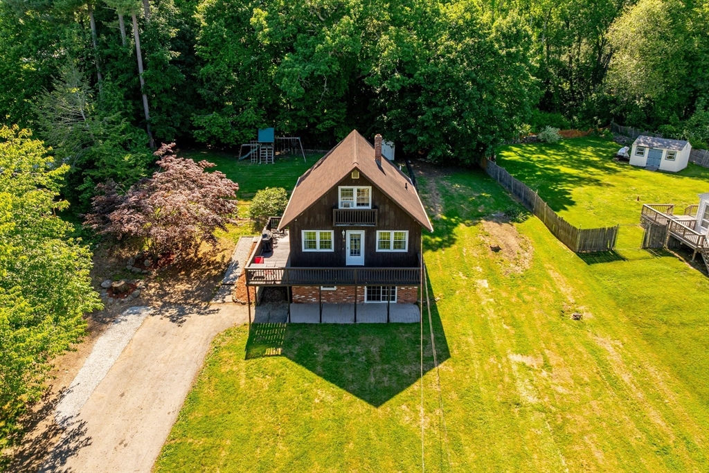 33 Lakeview Ave