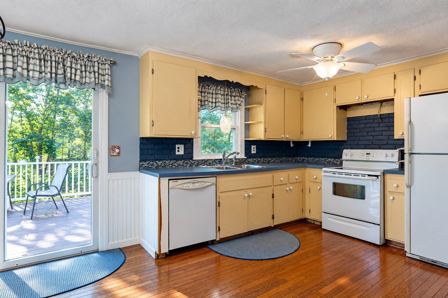 5 Glenwood Cir, Attleboro, MA, 5 Glenwood Cir, Attleboro, MA Photo #3