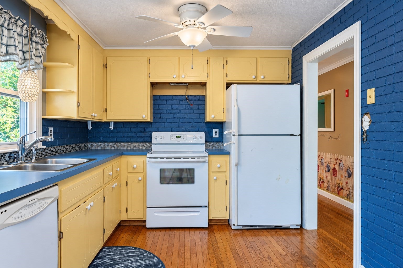 5 Glenwood Cir, Attleboro, MA, 5 Glenwood Cir, Attleboro, MA Photo #4