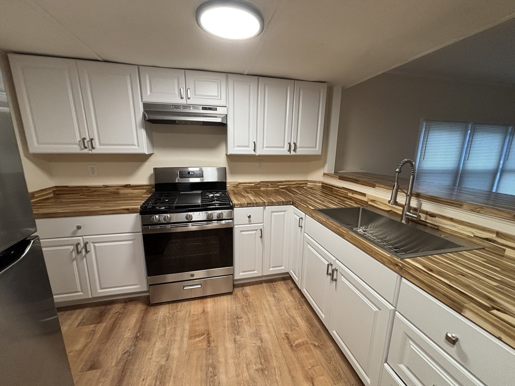 633 East Washington Street 17A