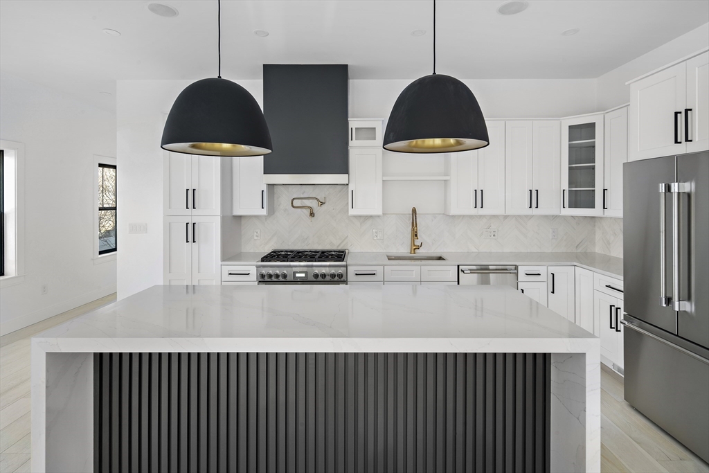 21 Woodbine St 21