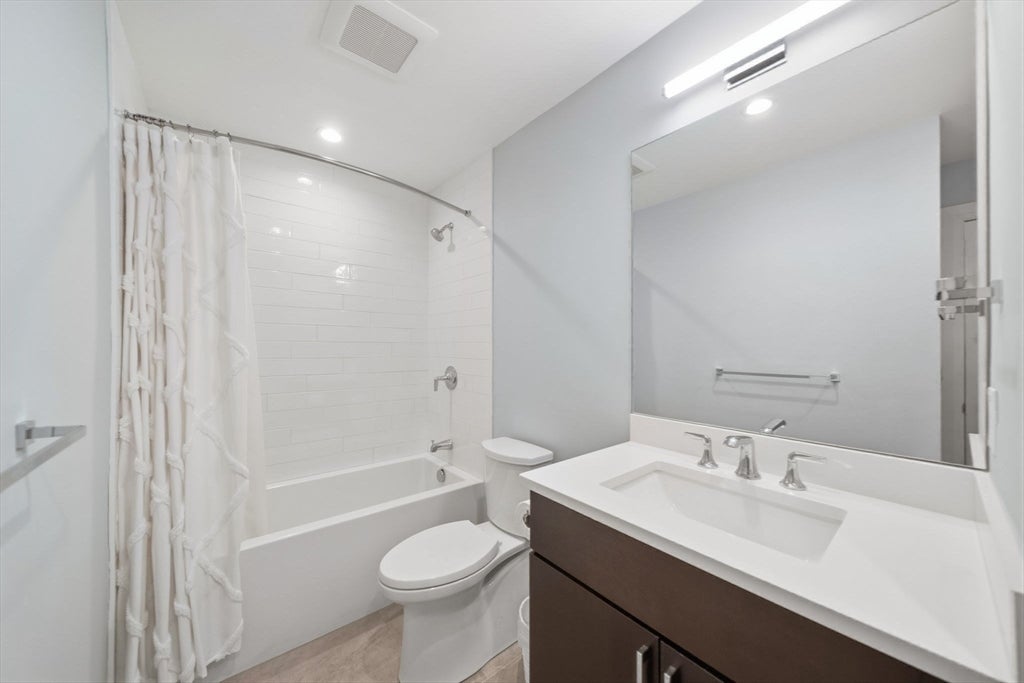 64 Auburn St #64, Newton, MA, 64 Auburn St #64, Newton, MA Photo #29