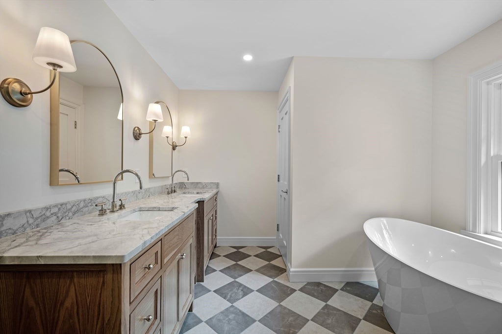 423 Middle Street, West Newbury, MA, 423 Middle Street, West Newbury, MA Photo #34
