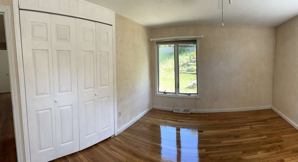 15 Wenonah Dr, Ludlow, MA Photo #6