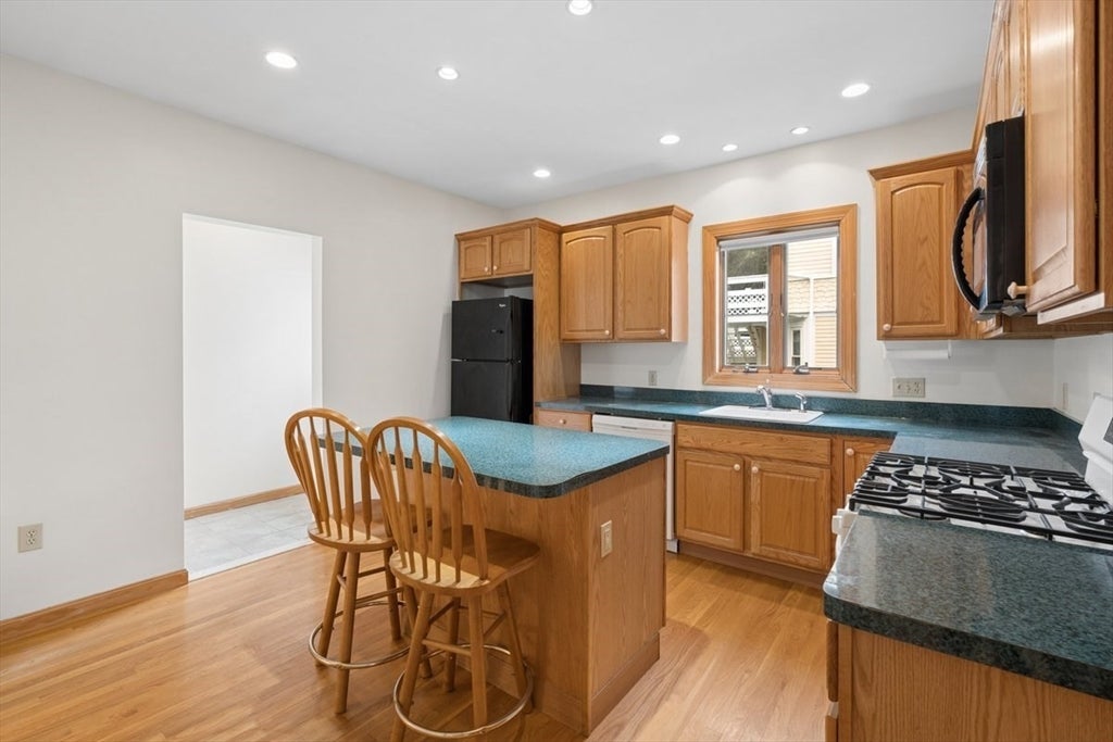 24 Richardson Ave #1, Wakefield, MA, 24 Richardson Ave #1, Wakefield, MA Photo #11