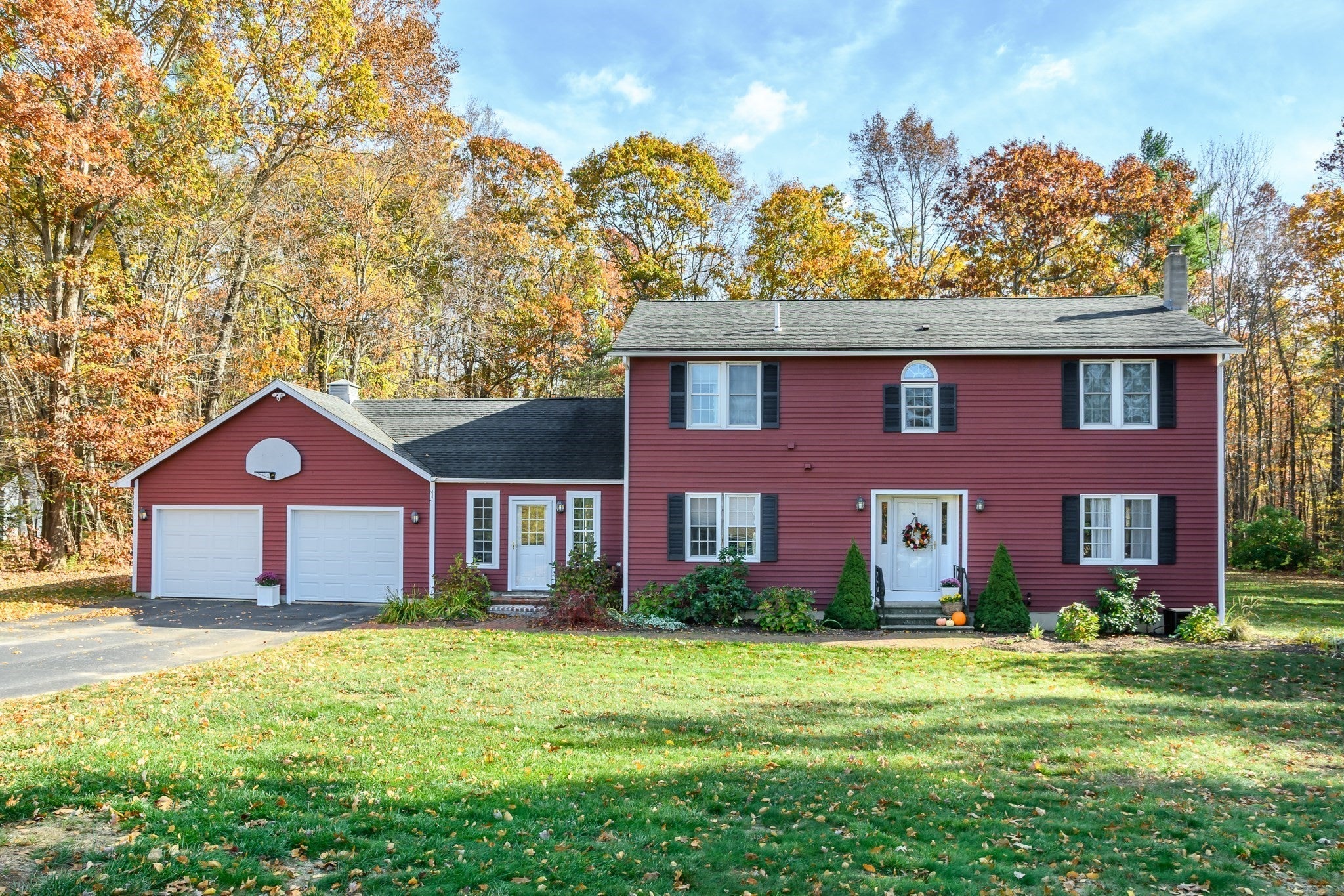 2 Sawmill Cir, Charlton, MA, 2 Sawmill Cir, Charlton, MA Photo #2