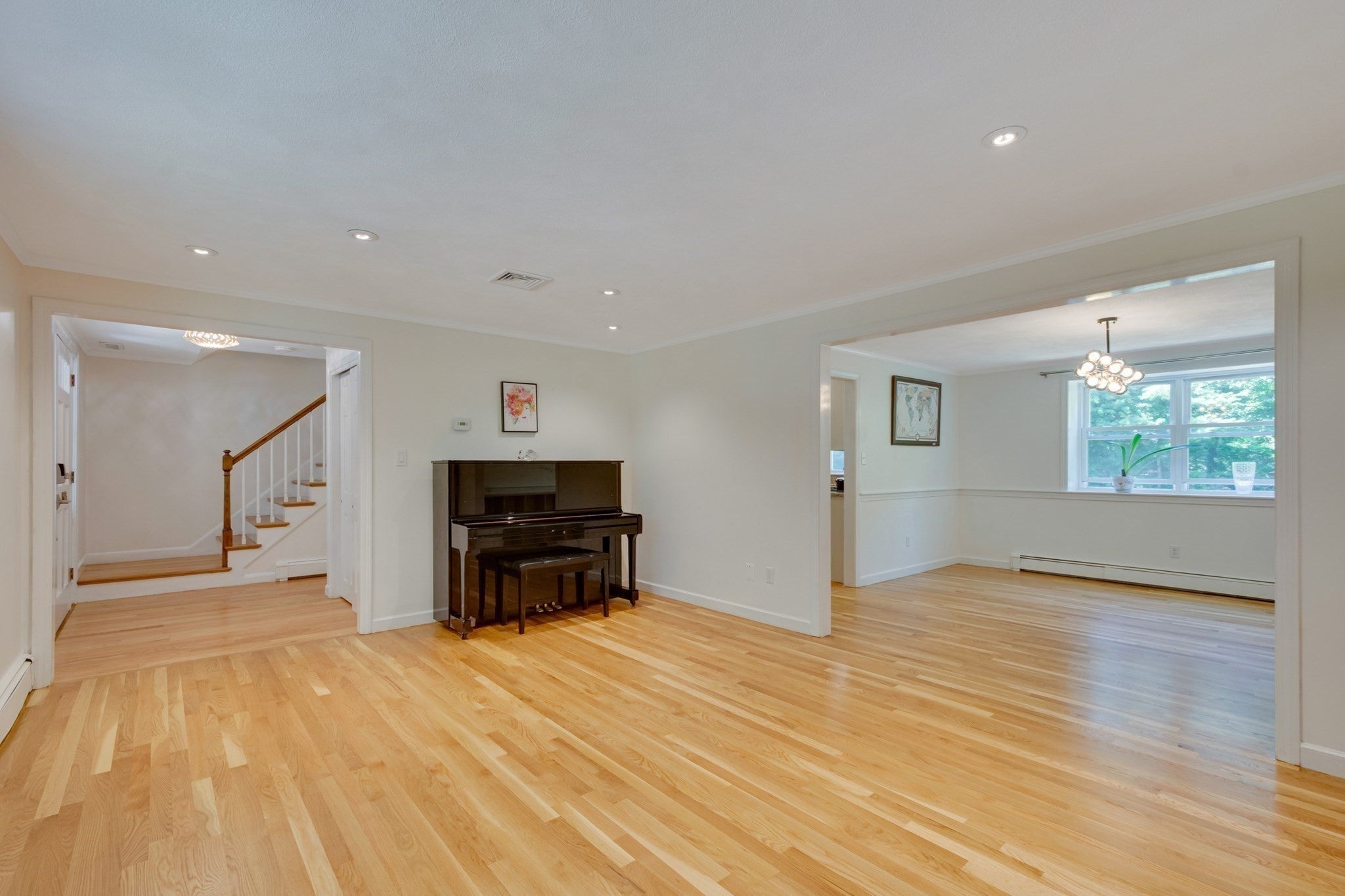 369 Dedham Ave