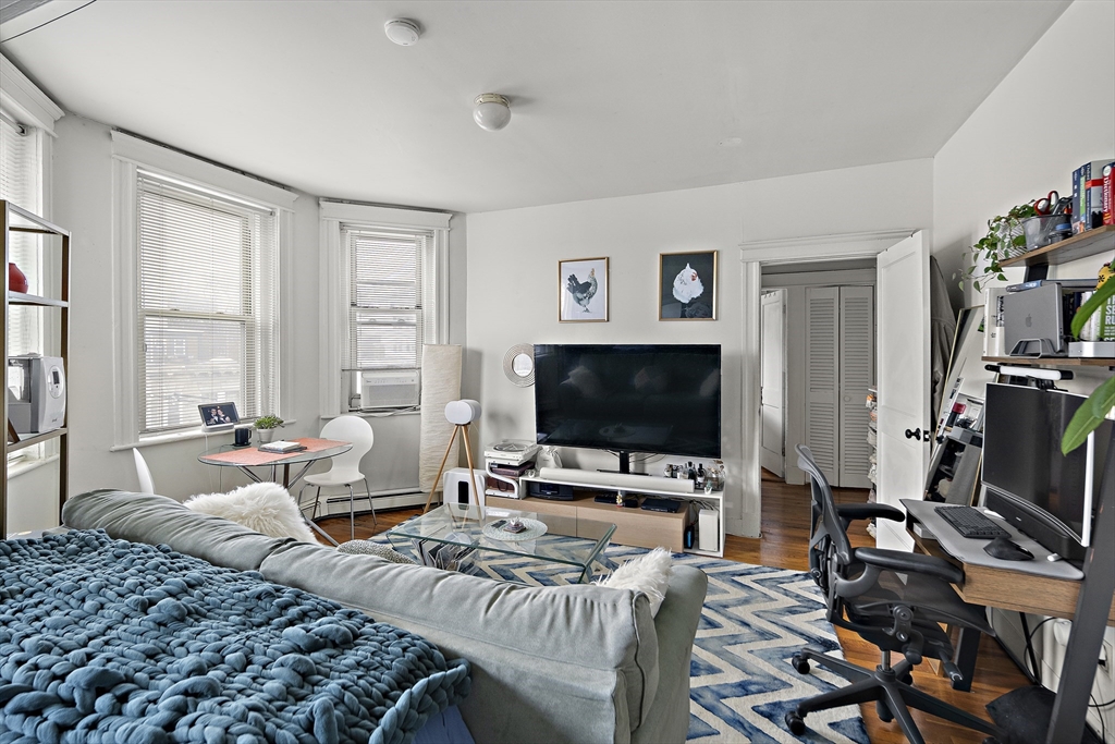 1677 Commonwealth Ave. 18