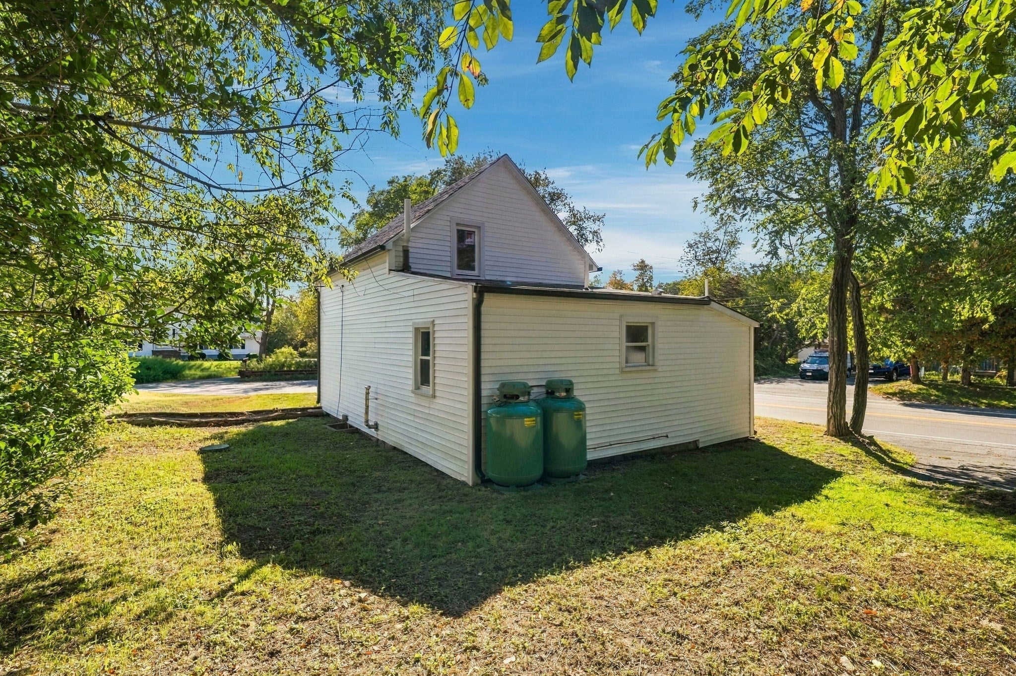 963 Russells Mills Rd, Dartmouth, MA Photo #6