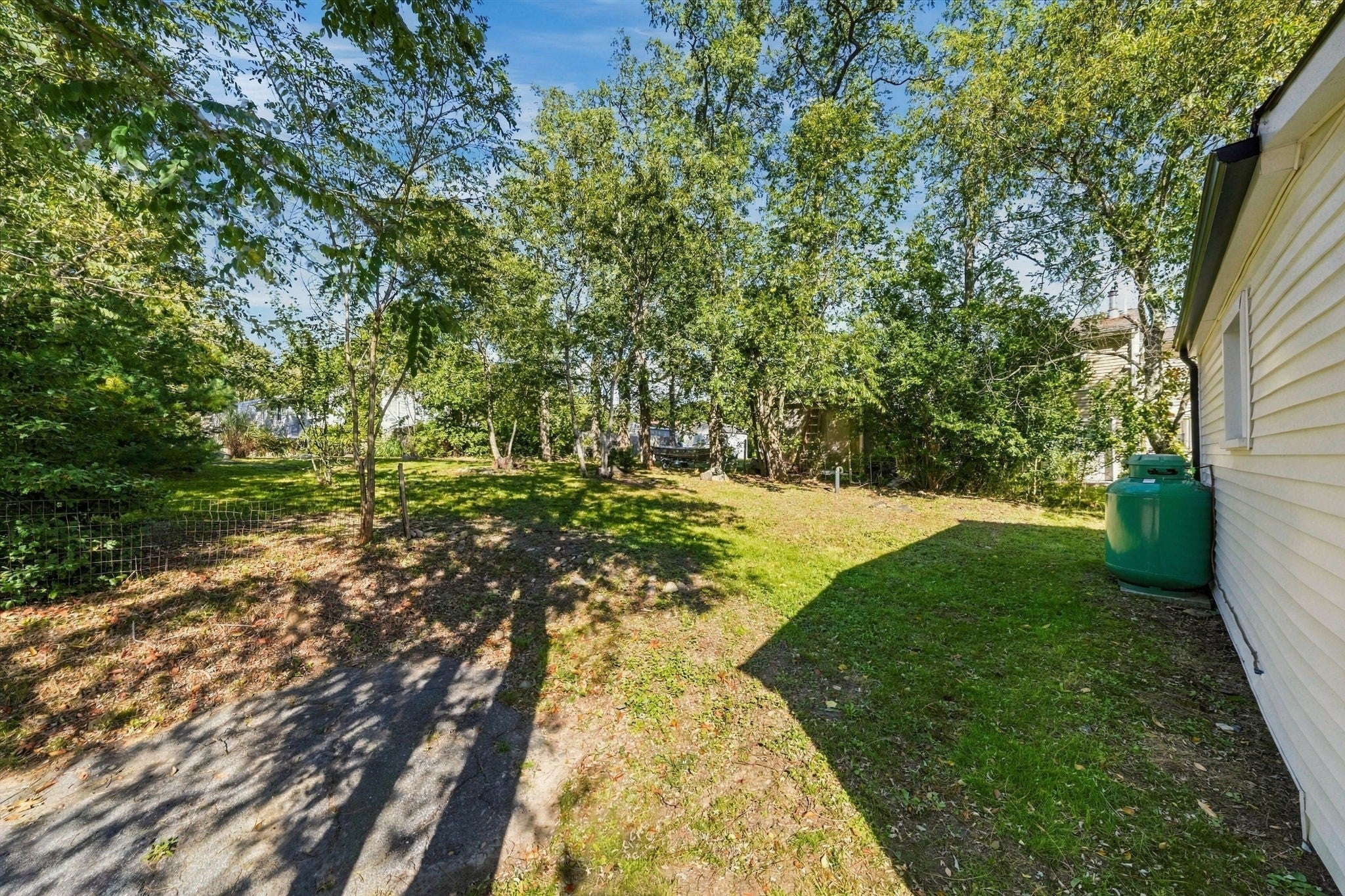 963 Russells Mills Rd, Dartmouth, MA Photo #10