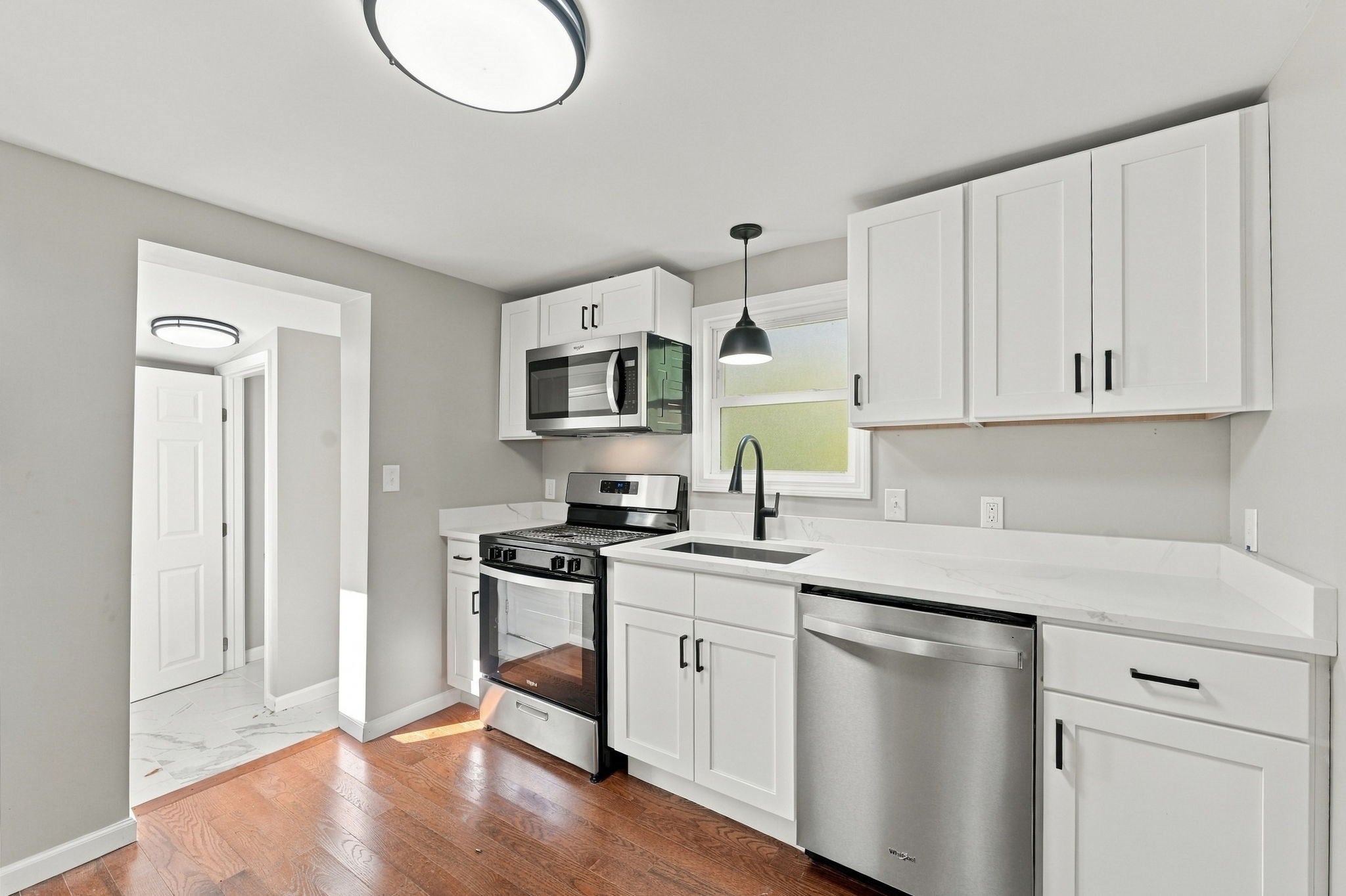 963 Russells Mills Rd, Dartmouth, MA Photo #13