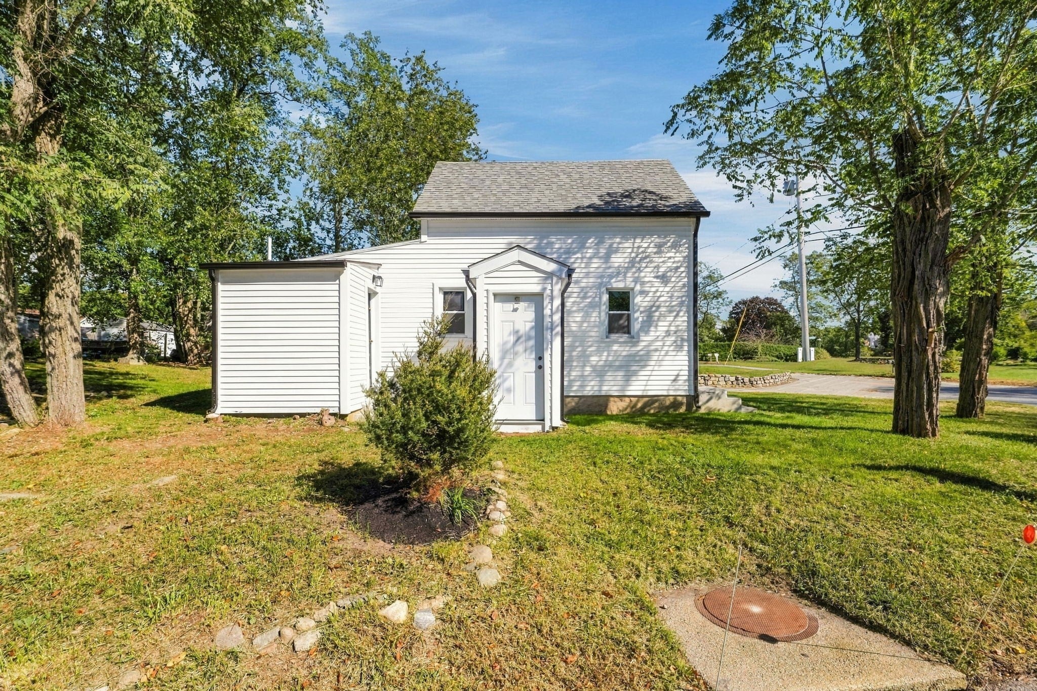 963 Russells Mills Rd, Dartmouth, MA Photo #9