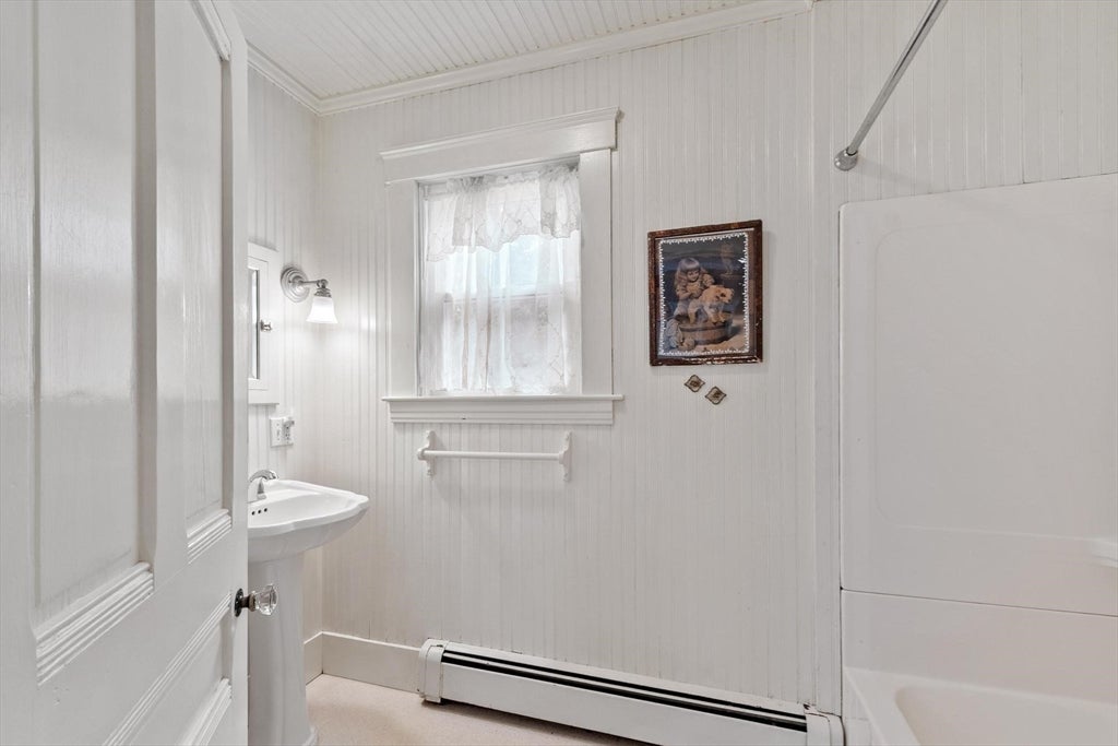 27 Foss Rd, Gardner, MA, 27 Foss Rd, Gardner, MA Photo #11