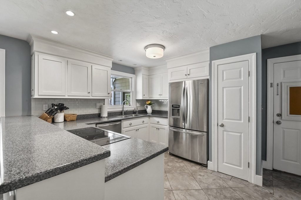 219 Wildcat Ln