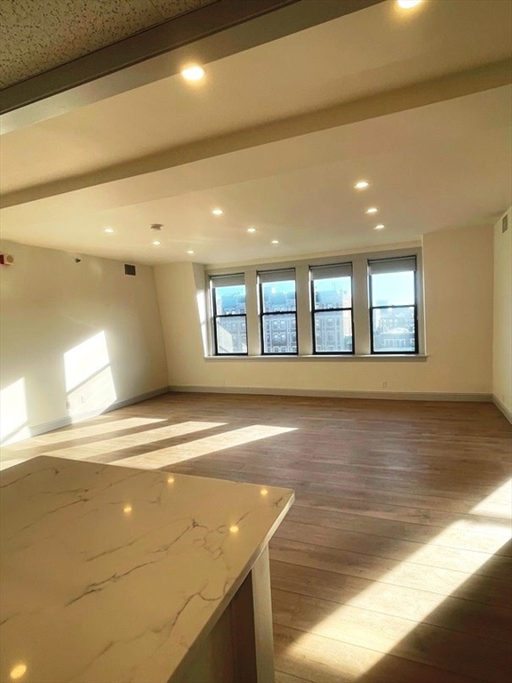 475 Commonwealth Avenue 701