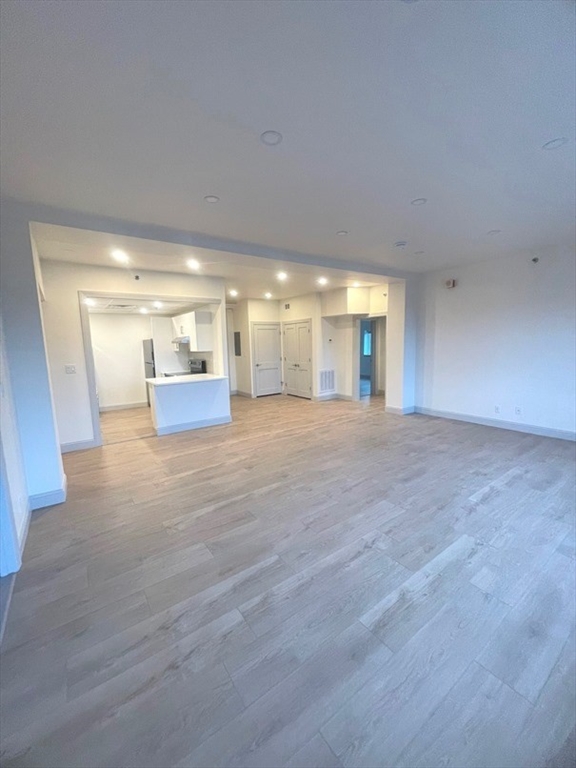 475 Commonwealth Avenue 701