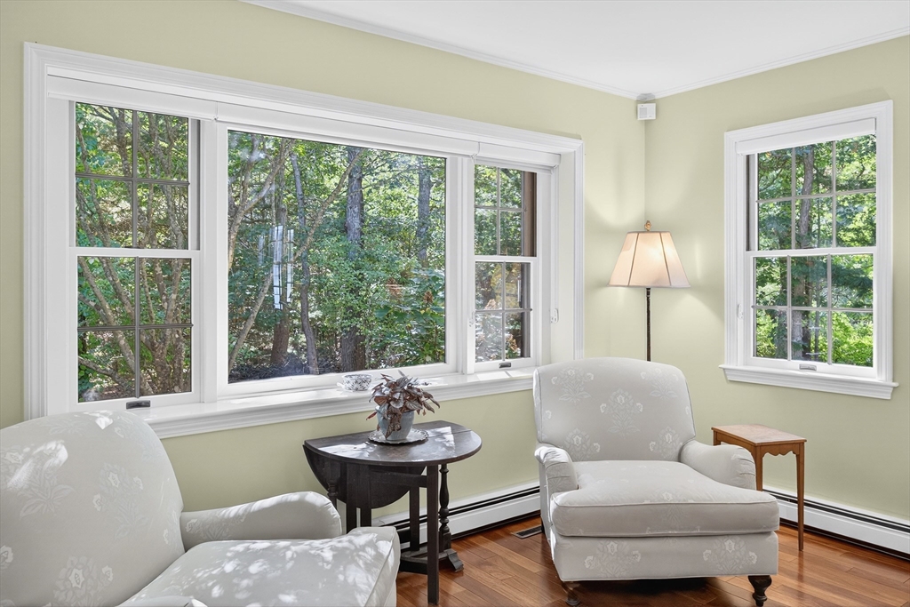 Orleans, Massachusetts 02653, United States, 4 Bedrooms Bedrooms, ,3 BathroomsBathrooms,Residential,Active,226252